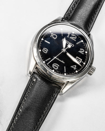 Solitaire Universal Straps in Obsidian Black Buttero for Seiko